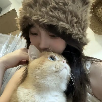 自由夫人封面